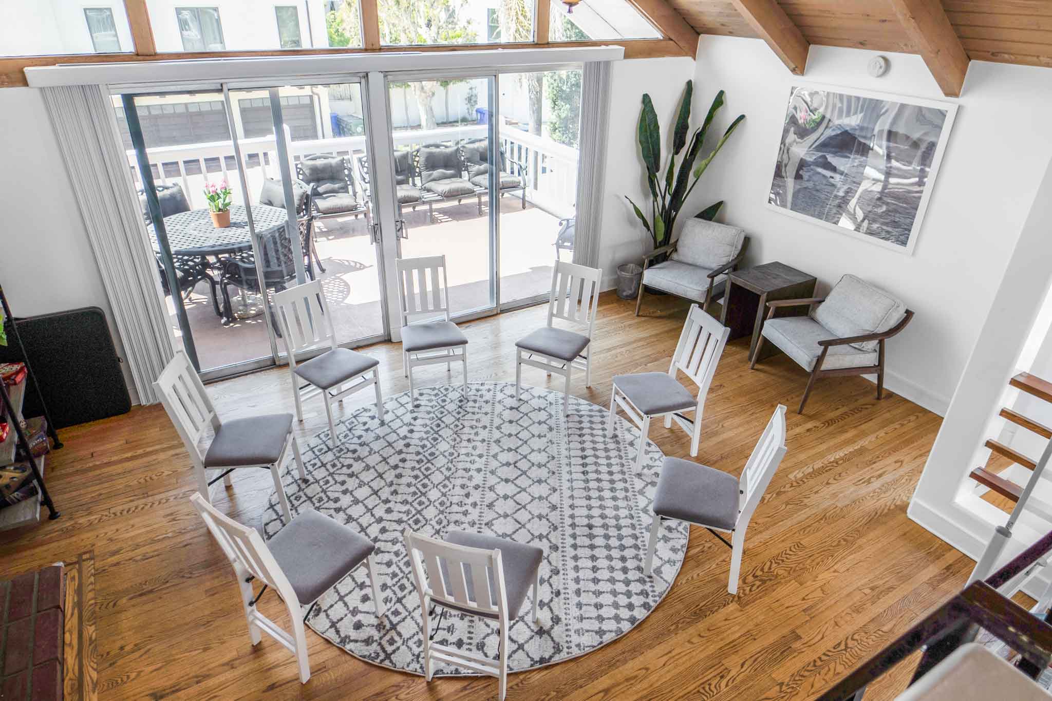 mental health residential los angeles group room