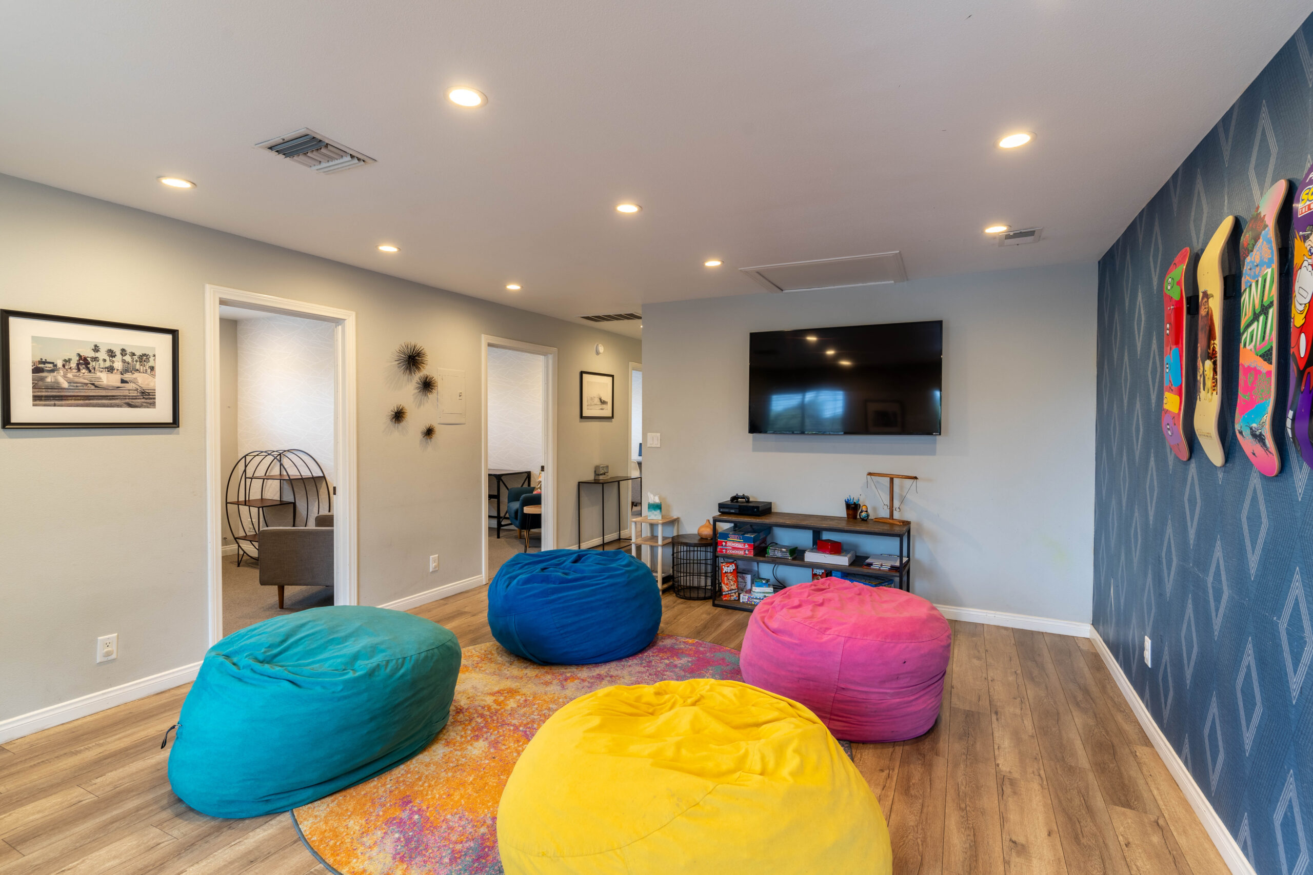Manhattan Beach – Outpatient Mental Health Services for Teens